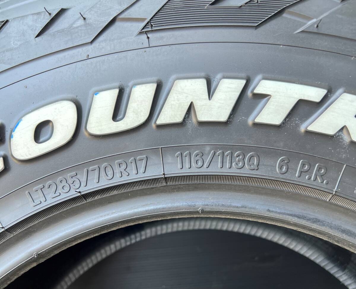 TOYO TIRES OPEN COUNTRY R/T 285/70R17 ラングラー ハイラック サーフ ラウンドクルーザー プラド ホワイトレター オープンカントリー_画像8