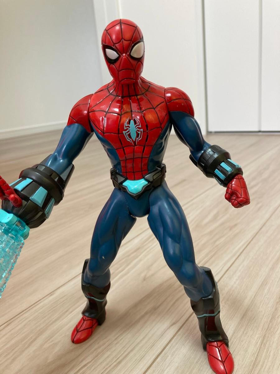 スパイダーマン　マーベル　フィギュア　動く