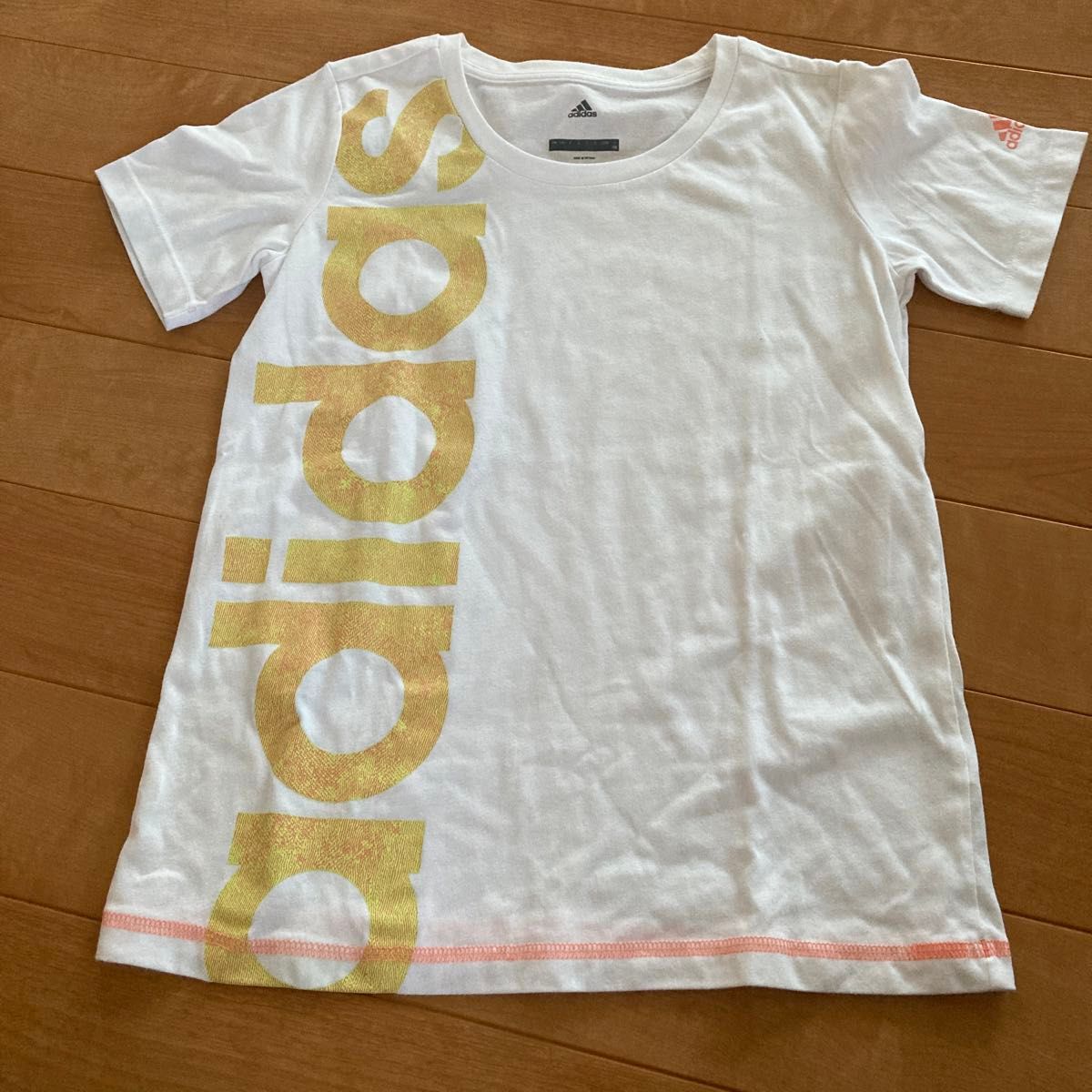 adidas☆アディダス☆ロゴTシャツ☆150cm☆即購入可能☆訳あり☆送料込み