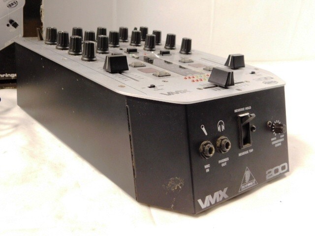 Y301*be Lynn nga-/VMX200/ mixer /BEHRINGER /PRO MIXER/FULLY VCA CONTROLLED DJ MIXER/ postage 730 jpy ~