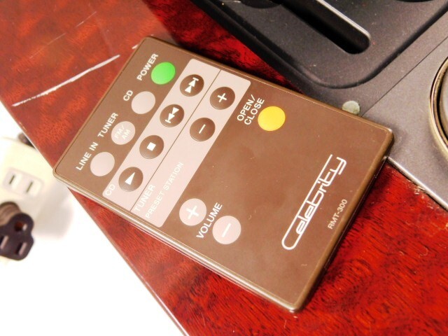 A688★SONY/D-3000/CDデッキ/GIUGIARO/Celebrity/CD NEW STEREO/CDラジオ/リモコン付/セレブリティ/ウッド柄系/ソニー★送料960円〜_画像5