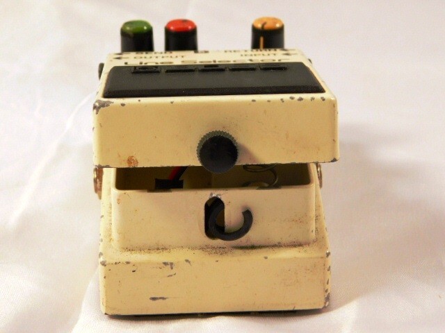 Y614*BOSS/LS-2/ line selector /Line Selector/ guitar effector / Boss / white series / postage 590 jpy ~