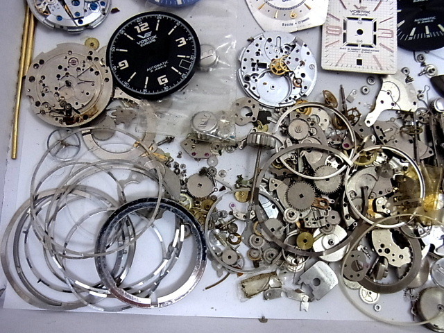 VOSTOK*GLYCINE*POLJOT etc.. wristwatch character board . Movement * parts etc. 2