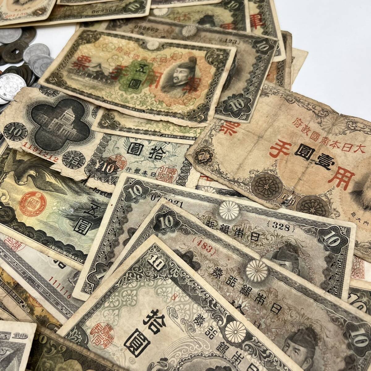 [K-28186a] old coin old note . summarize large amount old coin approximately 2.3.50 sen silver coin one minute silver two . silver height .. Kiyoshi 50 jpy .. ticket heaven guarantee through . army for hand .1 jpy ~