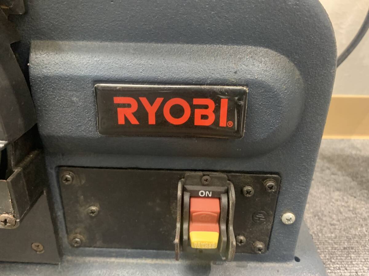 【N-19423】1円～ RYOBI リョービ ベルトジスクサンダ BDS-1000 電動工具 機械 現状品 保管品 DYI用品 研磨機 動作未確認の画像3