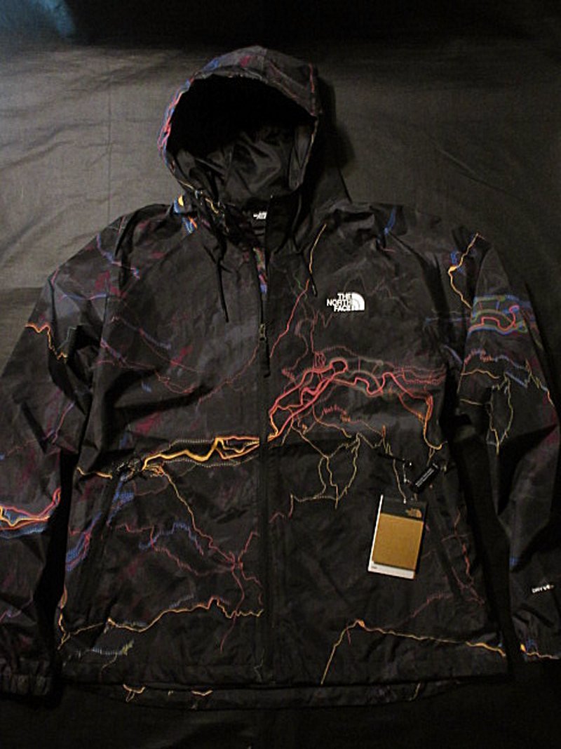 本物正規◆ノースフェイス◆マウンテンパーカー NOVELTY TNF RAIN HOOD■M■黒 柄■TRLGLW/新品/アメリカ限定/IRI/レインジャケットDRYVENT