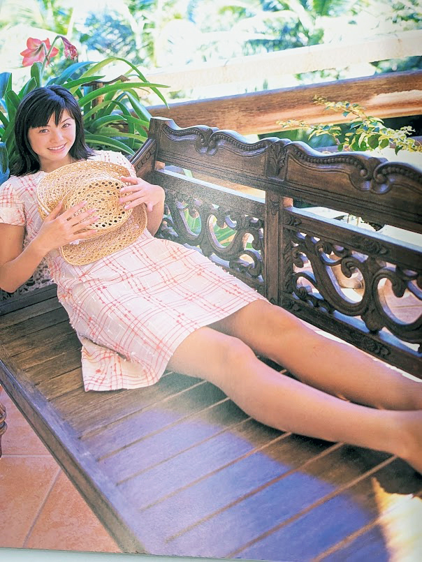 松浦亜弥 1st写真集「あやや」（Aya Aya）2003年7月1日 7版発行ワニブックス_画像3