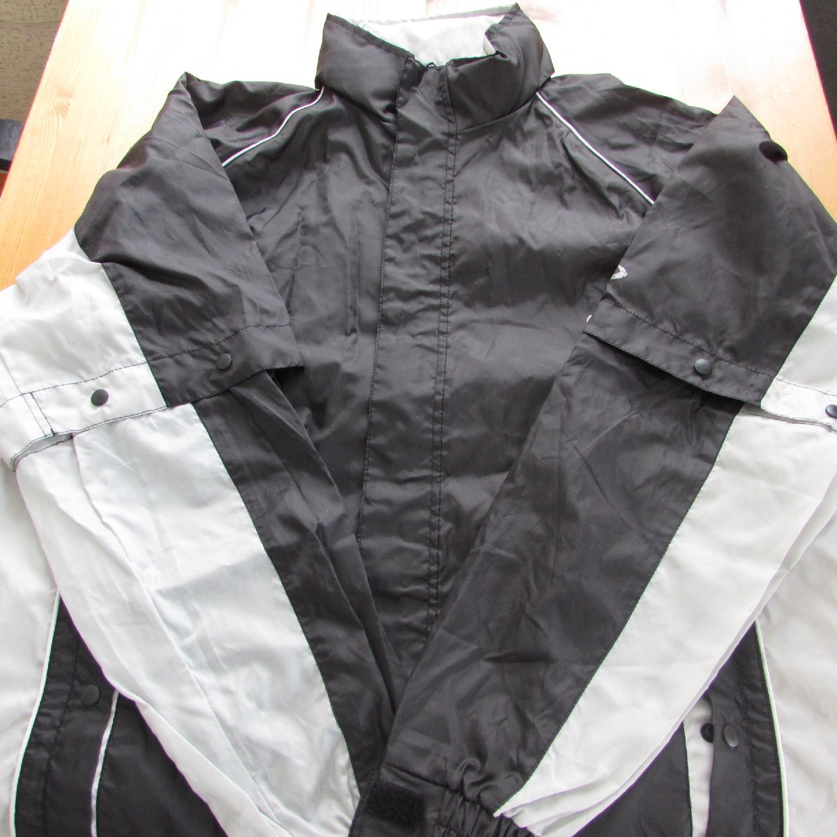 GO GOLF レインジャケット メンズ BLACK GORW-7005J Mサイズ ブラック + ゴルフグローブ 手袋 ホワイト USED /2405D_画像2