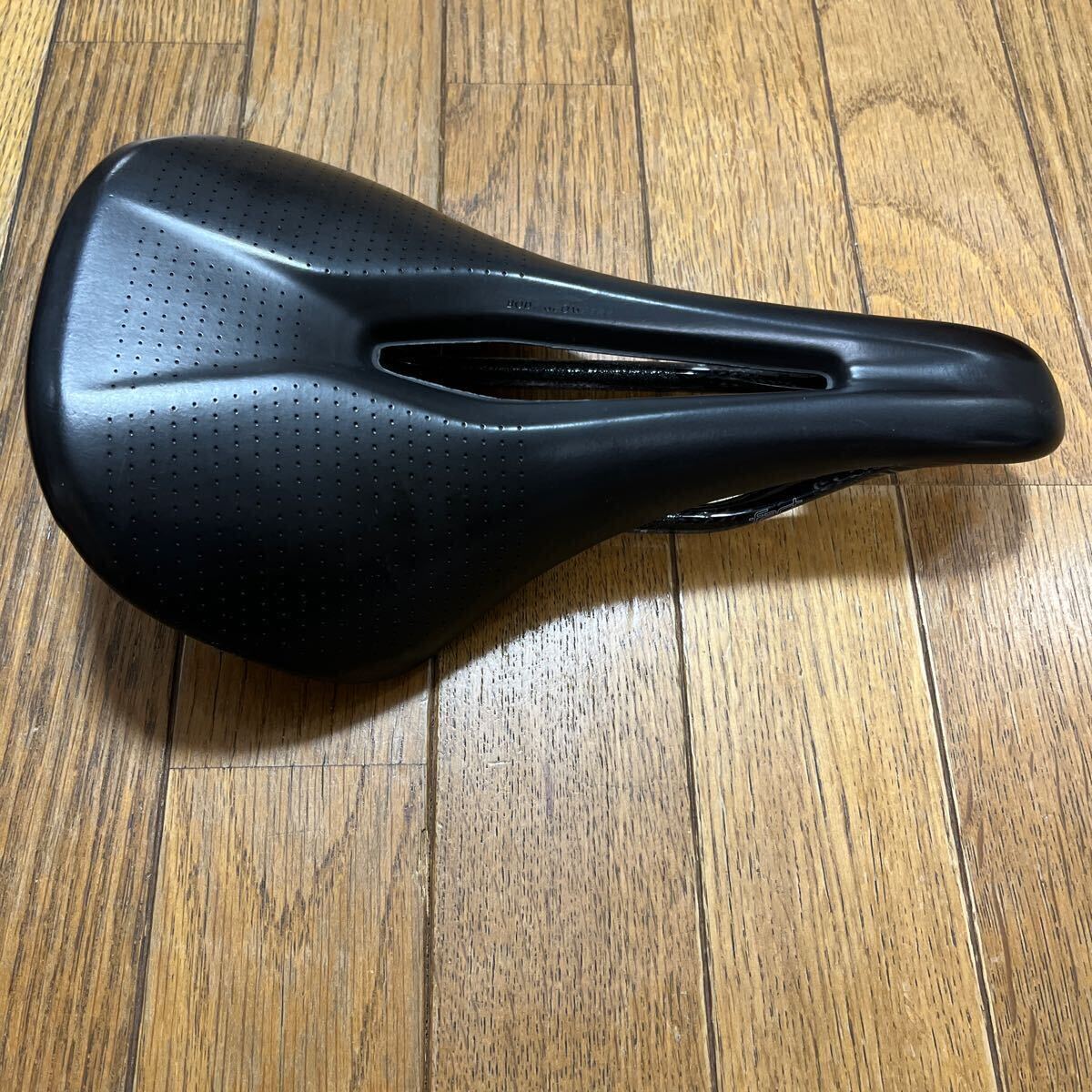 S-Works POWER ARC 143 fact CARBON 中古 カーボンレール_画像4