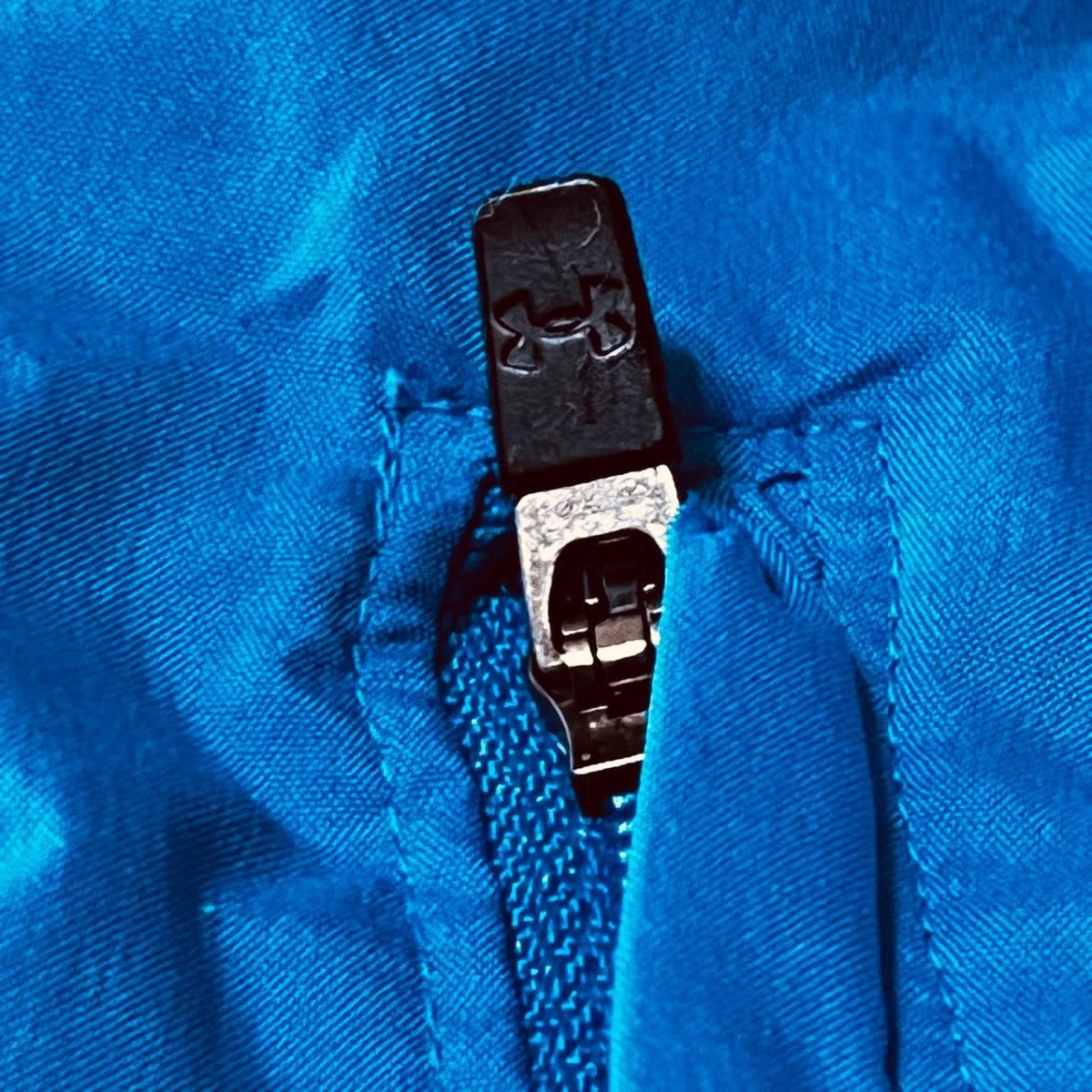 アンダーアーマー　 半袖ジャケット ジップアップ　水色 トラックジャケット
