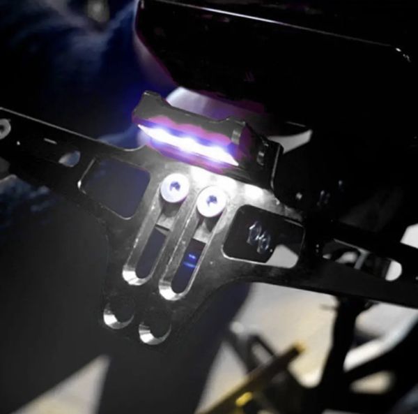 フェンダーレスキット 汎用 可変フェンダーレス バイク 角度 ナンバーステー LEDナンバー灯 LED ライト ブラック 黒 アルミ ブラック Y0540の画像4