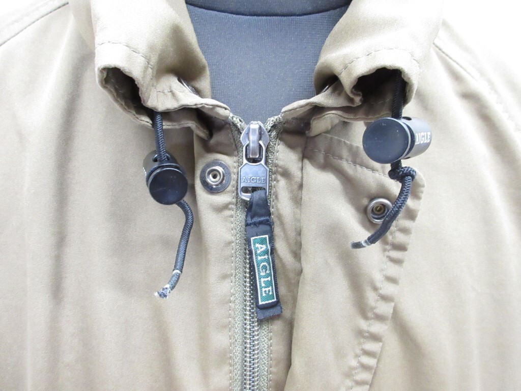 05Y040 【 中古品 】 AIGLE ジャンパー カーキ Ｌサイズ メンズ 現状渡し_画像2