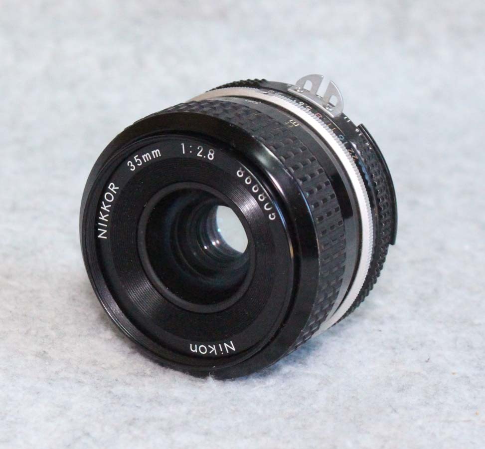 [is354]ニコン レンズ 35mm f3.5 nikon LENS NIKKOR 広角レンズ 大口径 単焦点 1:2.8の画像1