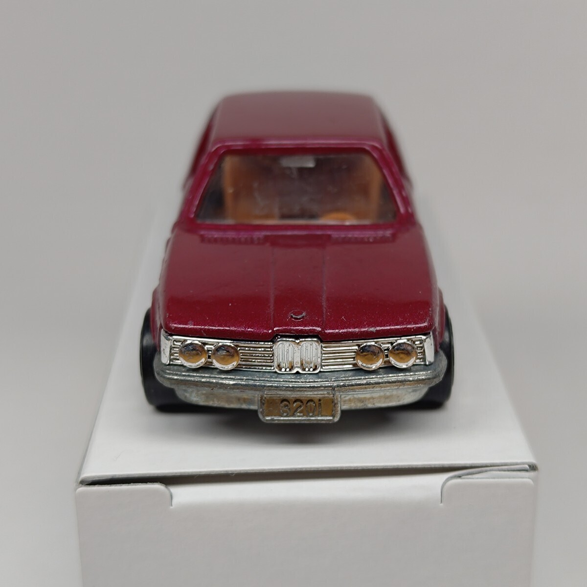 No.F43-2-4 輸出用特注 トミカ BMW 320i 1/62 日本製 ルース メタリックレッド ワイドホイールの画像4