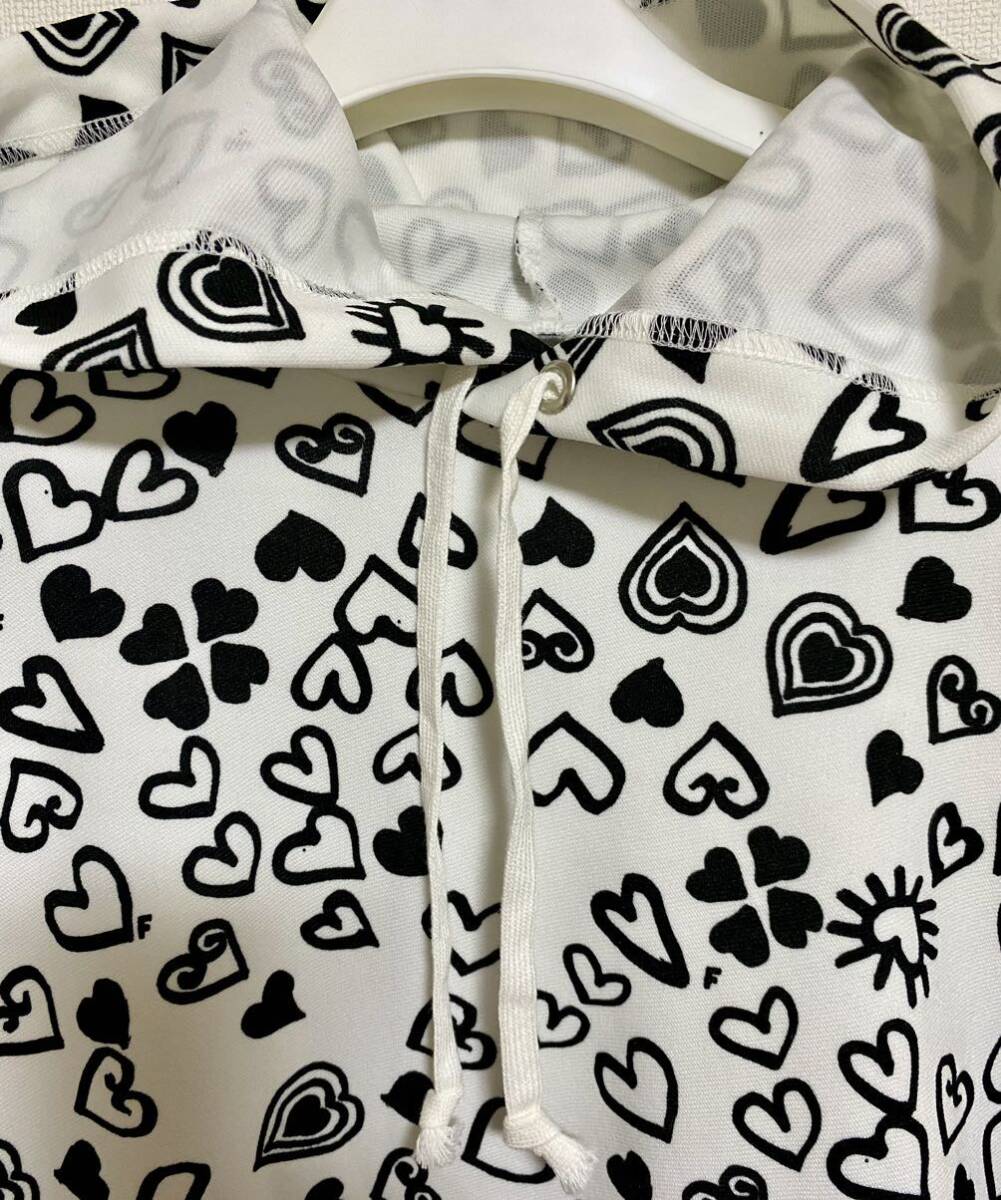 BLACK COMME des GARON プリントフーディ　　コムデギャルソン　1回着用備品_画像3