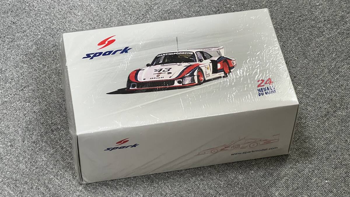 超希少 新品未開封スパーク SPARK 1/18 ポルシェ Porsche 935/78 #43 モビーディック Moby Dick 8位 ルマンLe Mans 24h 1978 18S030 / A01_画像4