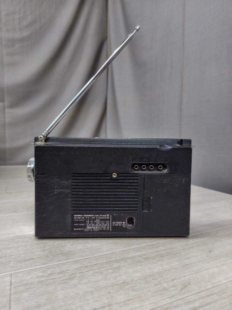 AI28】 National Panasonic【RF-858】 3バンド ラジオ ポータブルラジオ レトロ FM AM SW ナショナル_画像3