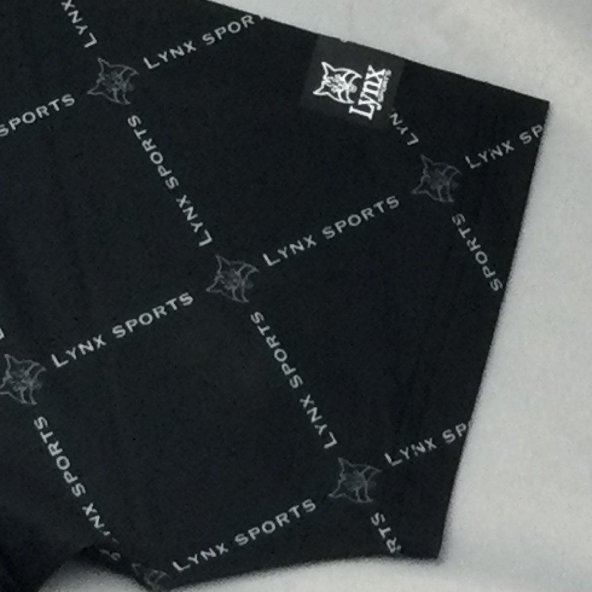 【送料無料】【新品】Lynx メンズ半袖Tシャツ（ストレッチ素材 ハイネック 吸汗速乾 UVカット）　 S 　　ブラック★32205_画像3