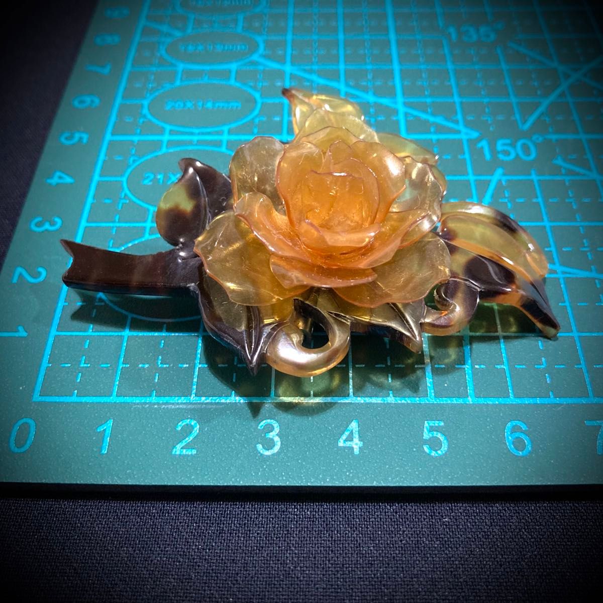良品 】 本鼈甲 ブローチ 薔薇 バラ お花 アンティーク 良品 】 本鼈甲 ブローチ 薔薇 バラ お花 アンティーク