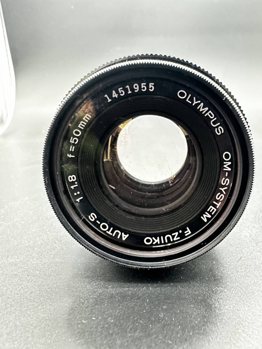 H5591 OLYMPUS オリンパス OM10 一眼レフ フィルムカメラ 本体/レンズ OM-SYSTEM F.ZUIKO AUTO－S 1：1.8 ｆ＝50ｍｍ/KENKO MCの画像9