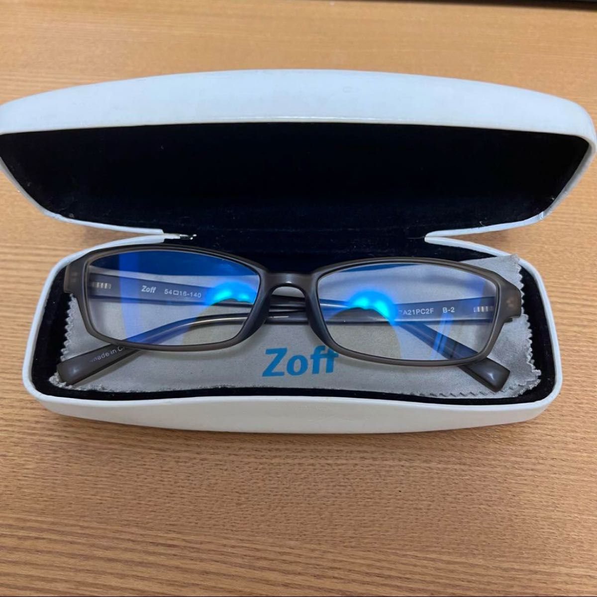 【Zoff】PCメガネ スクエア型 ブラウン パソコン用 クリア眼鏡 度なし ブルーライト ゾフ めがね ケース ブラウン