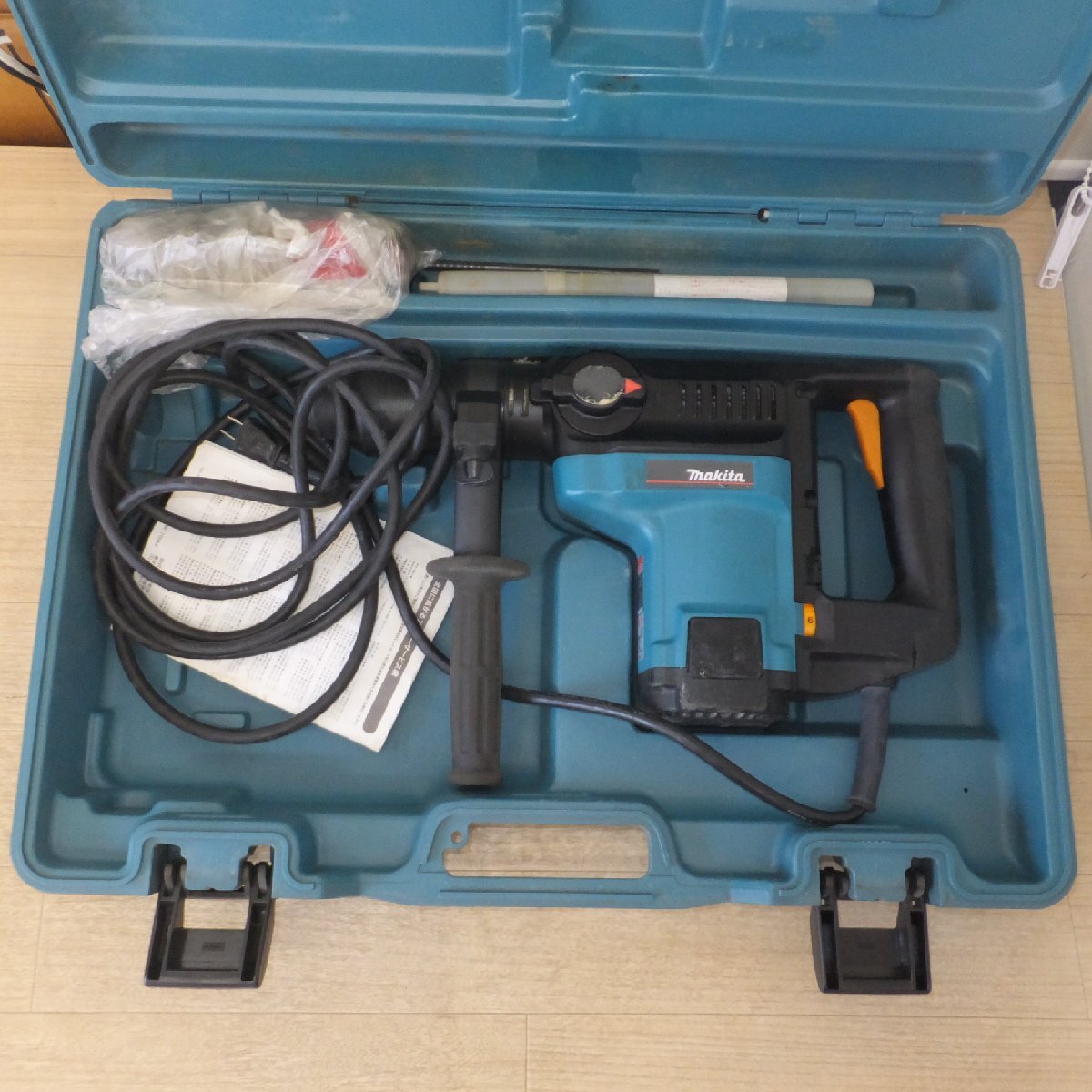 Yahoo!オークション - マキタ makita 40mm ハンマドリル HR4000C Yahoo!オークション - マキタ makita 40mm ハンマドリル HR4000C