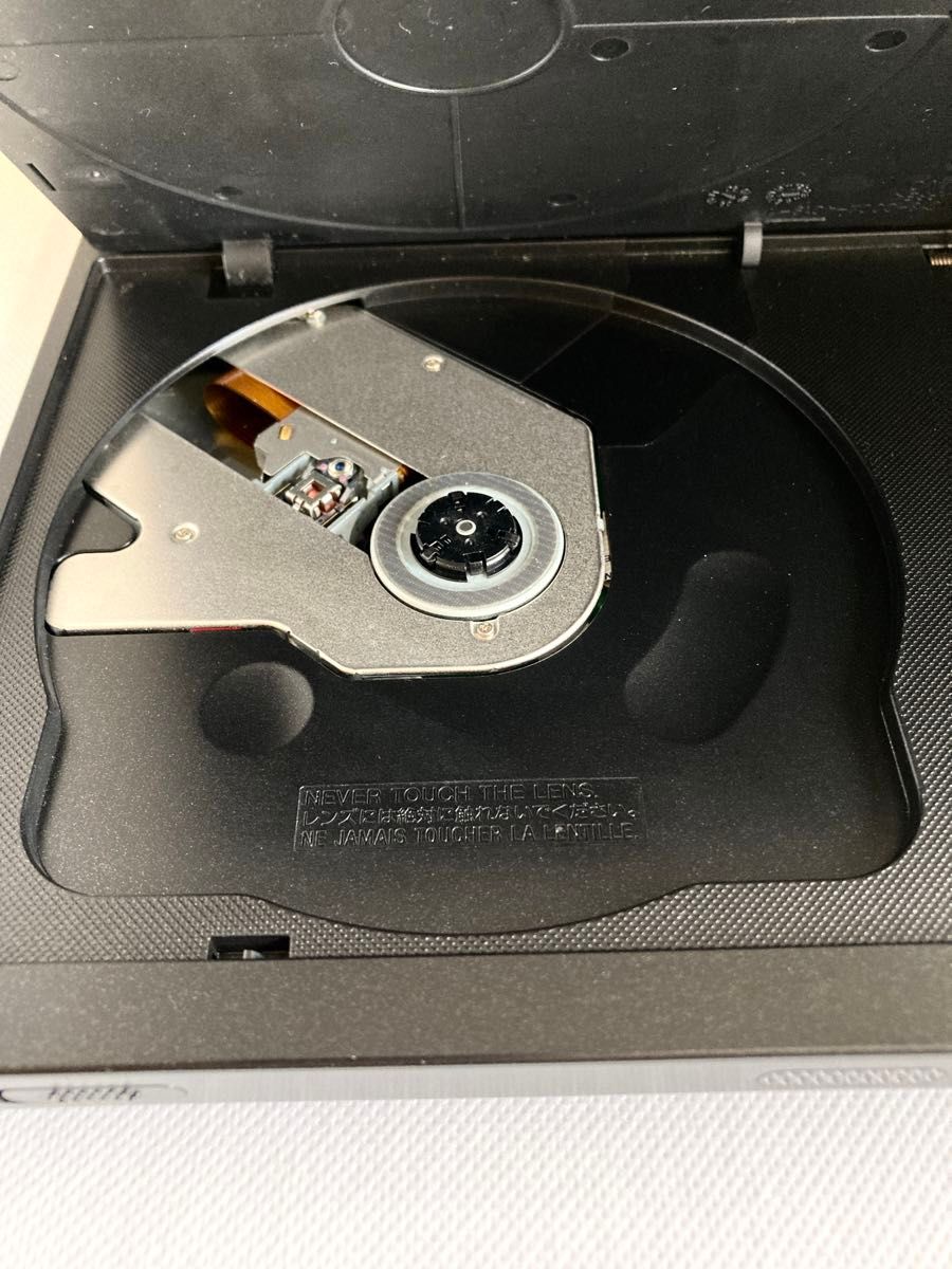 【ジャンク】SONY ポータブルDVDプレイヤーDVP-FX850 used品 動作しました、USBも読み込みました。