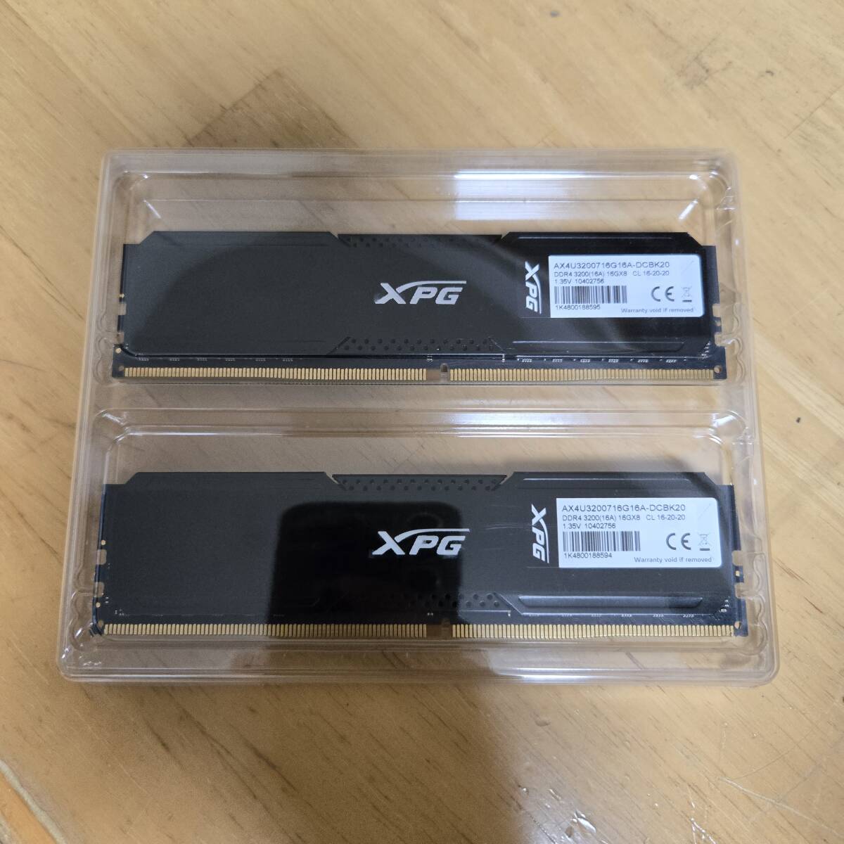 DDR4 3200Hz 32GB (16GBx2) ADATA(XPG)製デスクトップPC用メモリ AX4U3200716G16A-DCBK20の画像3