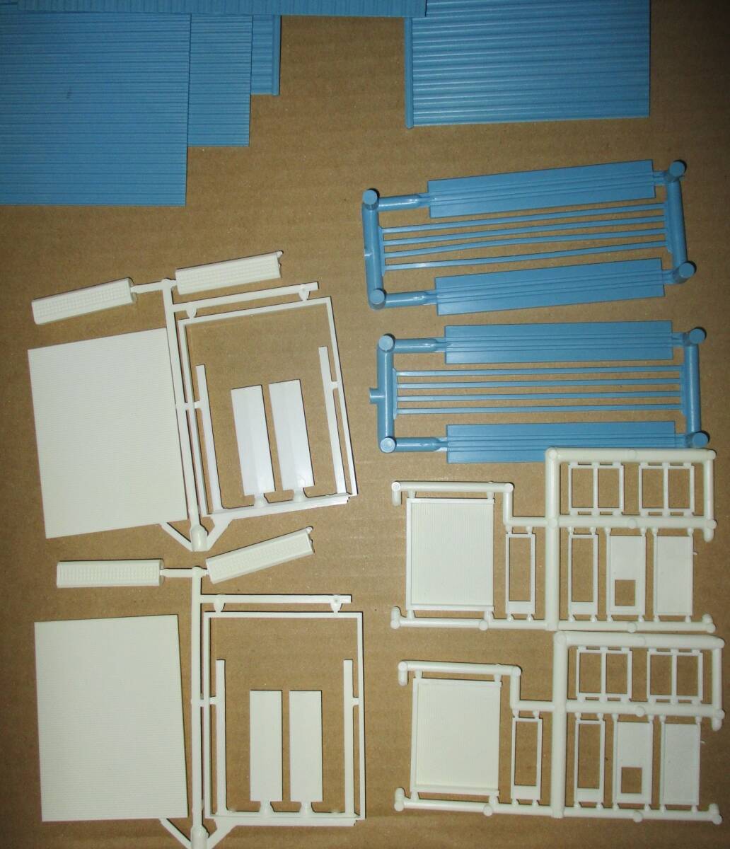 pikestuff HO scale 機関車庫 キット ENGINE HOUSE KIT 1 or 2 DOORS の画像4