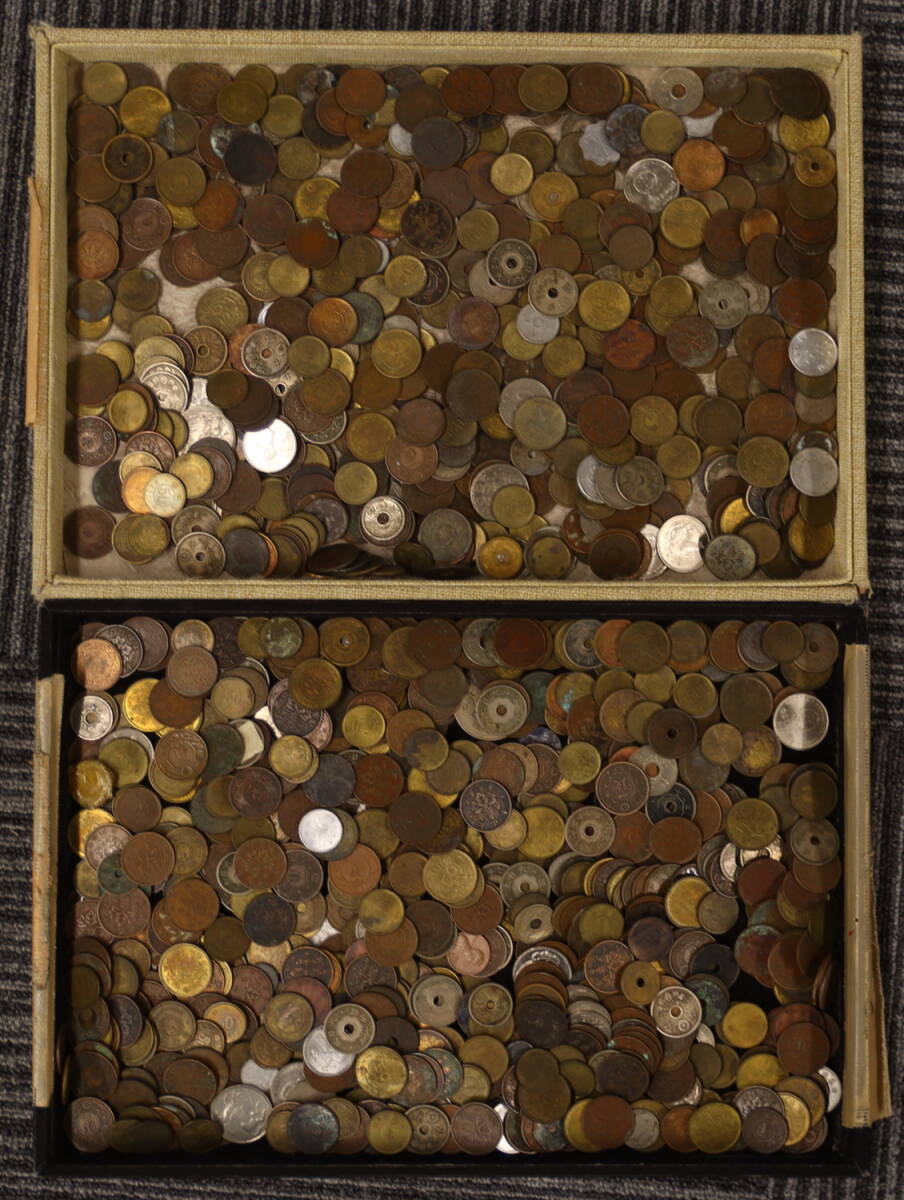 混合古銭 4290g まとめて おまとめ 大量 銅銭 錫銭 海外コイン 外国コイン 古銭 コイン 硬貨の画像1