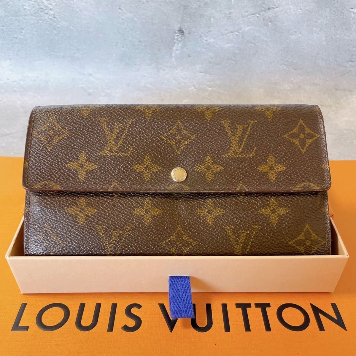 LOUISVUITTON ルイヴィトン モノグラム ポルトフォイユ サラ 長財布