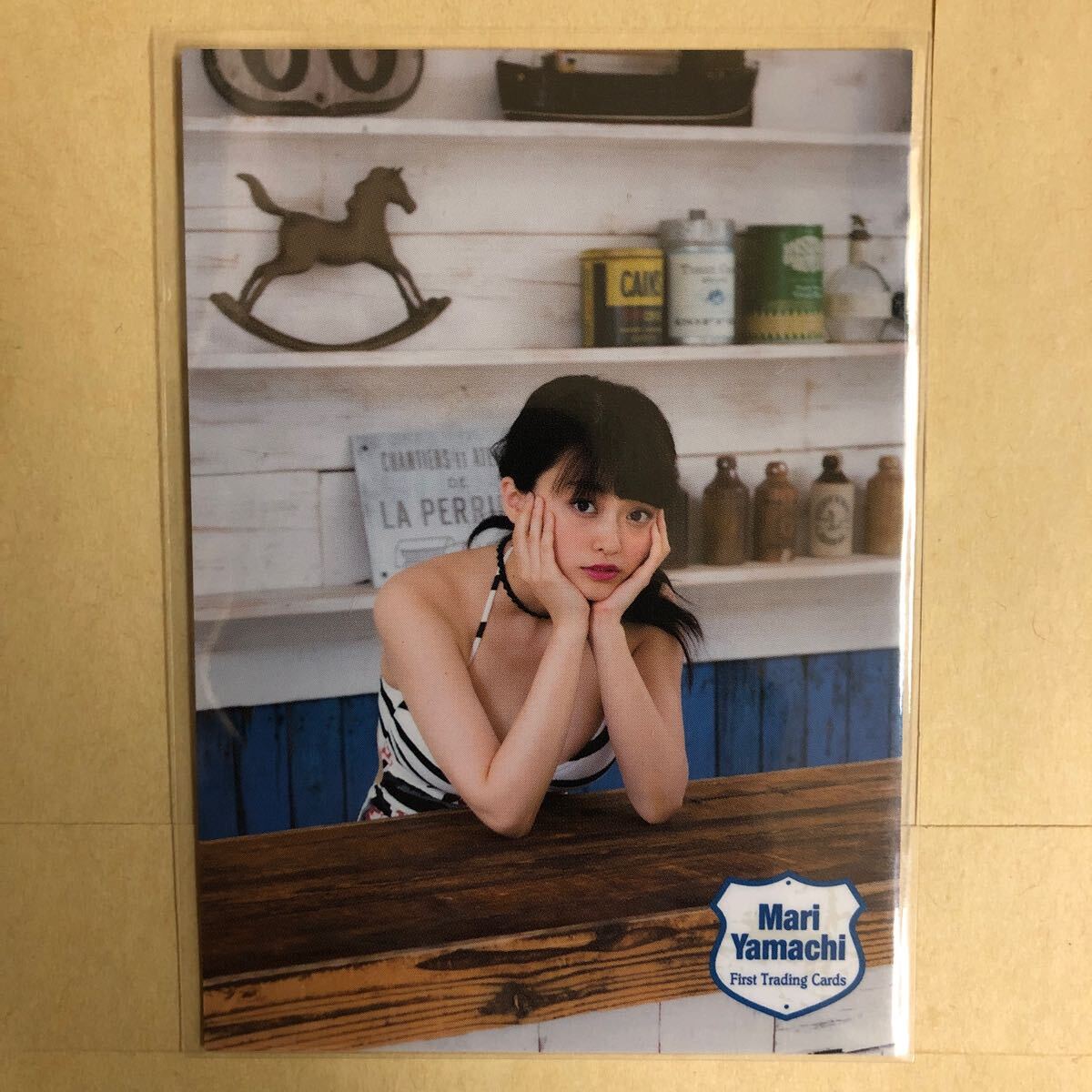 山地まり トレカ アイドル グラビア カード 水着 ビキニ 040 タレント トレーディングカード　Mari Yamachi_画像2