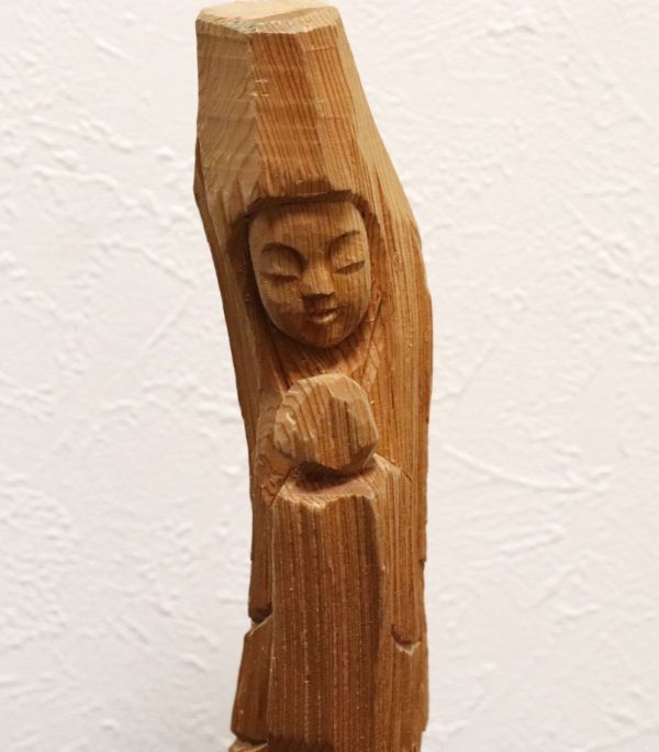 木彫 屋久杉彫刻 とても優しいお顔の観音菩薩像 円空仏 n658_画像2