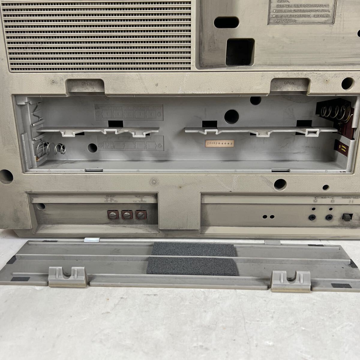 [H][ Junk ]National National rare Showa Retro radio-cassette FREE EDGE AMBIENCE RX-5350 radio-cassette present condition delivery electrification not yet verification 