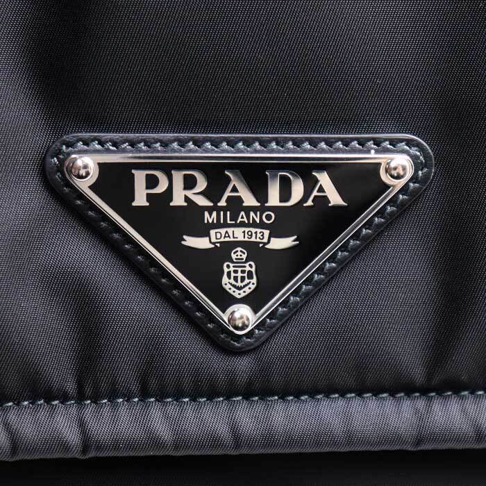 PRADA プラダ Re-Nylon ラージ パデッド ショルダーバッグ ブラック 1BD256 RDLN F0002 ユニセックス 中古 美品_画像5