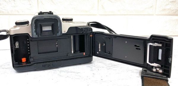 Canon キヤノン EOS 55 一眼レフカメラ+ZOOM LENS EF 28-105mm 1:3.5-4.5 通電 シャッターのみ確認済 fah 5J011Aの画像10