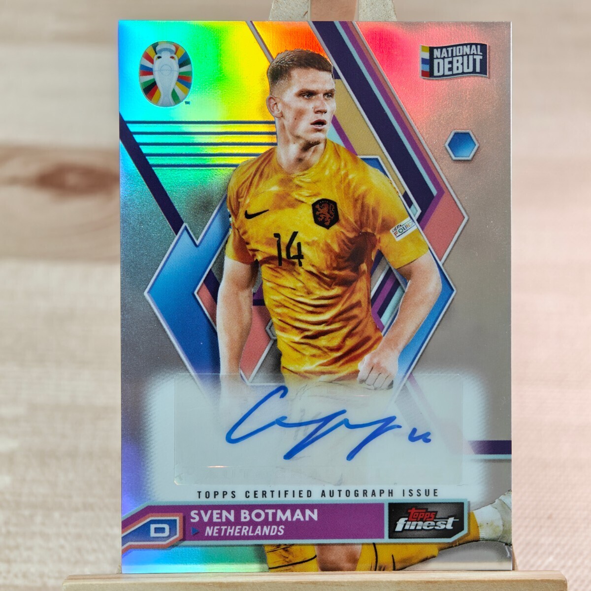 スヴェン・ボトマン 2023-24 Topps Finest Road to UEFA Euro Sven Botman Auto Netherlands 直筆サインカード_画像1