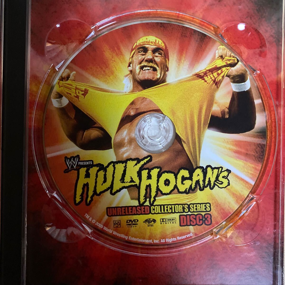Wwe Presents Hulk Hogans Unreleased Collectors [DVD] [Import] 【並行輸入品】 WWE WWF HULK HOGAN DVD ３枚組 の画像4