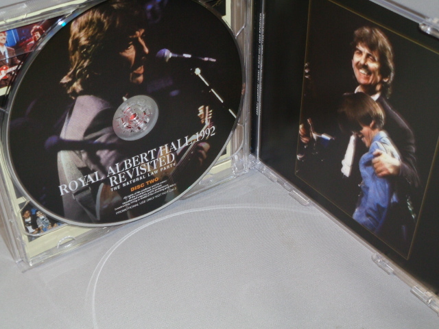 GEROGE HARRISON（GARY MOORE, JOE WALSH）/ROYAL ALBERT HALL 1992 RFEVISITED　２CD_画像3