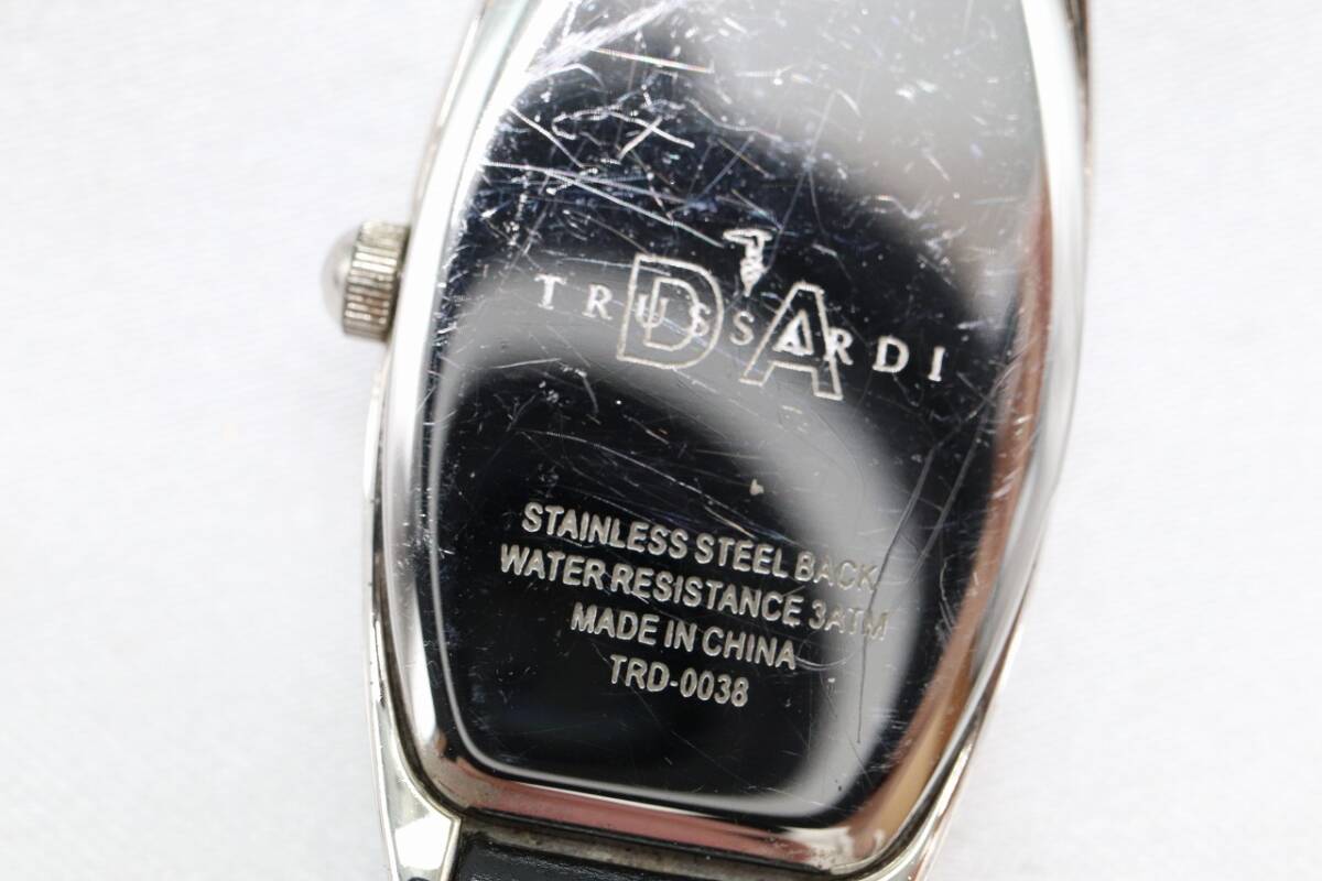 【W143-8】動作品 電池交換済 TRUSSARDI トラサルディ 腕時計 TRD-0038 レディース【送料全国一律185円】_画像8