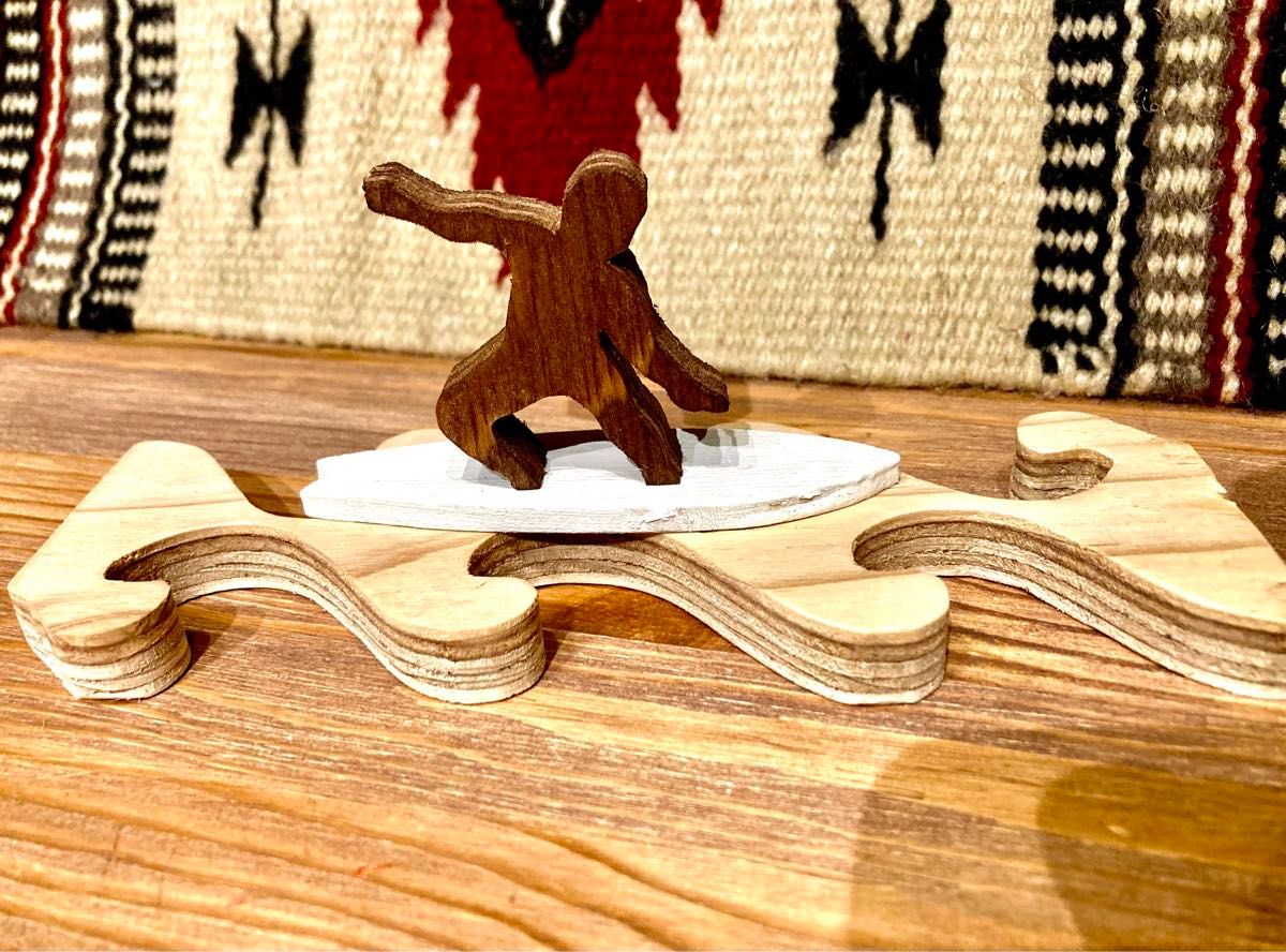 サーフ　オブジェ　ウェーブ　wave 波　海　サーフ雑貨　インテリア　モビール 木製 置物　ハワイアン雑貨　サーフィン