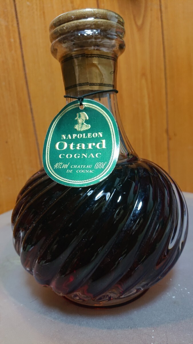 OTARD オタール NAPOLEON ナポレオン エスカルゴ 700ml 40% 未開栓 箱付 替栓付 古酒 の画像1