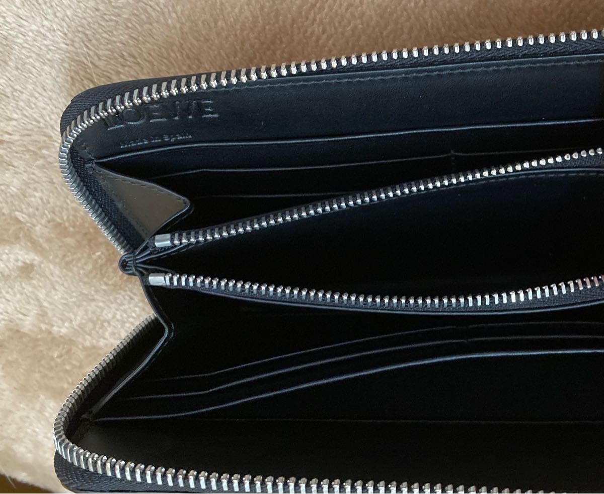 美品 ロエベ LOEWE リピート アナグラム 長財布 ラウンドジップ 美品 ロエベ LOEWE リピート アナグラム 長財布 ラウンドジップ
