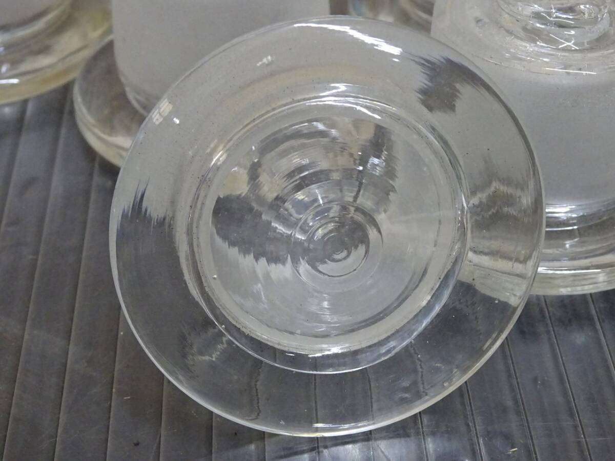 （Nz052597）ウランガラスの蓋。標本瓶やキャンディポット等　直径 約4cm 五個あります_画像7