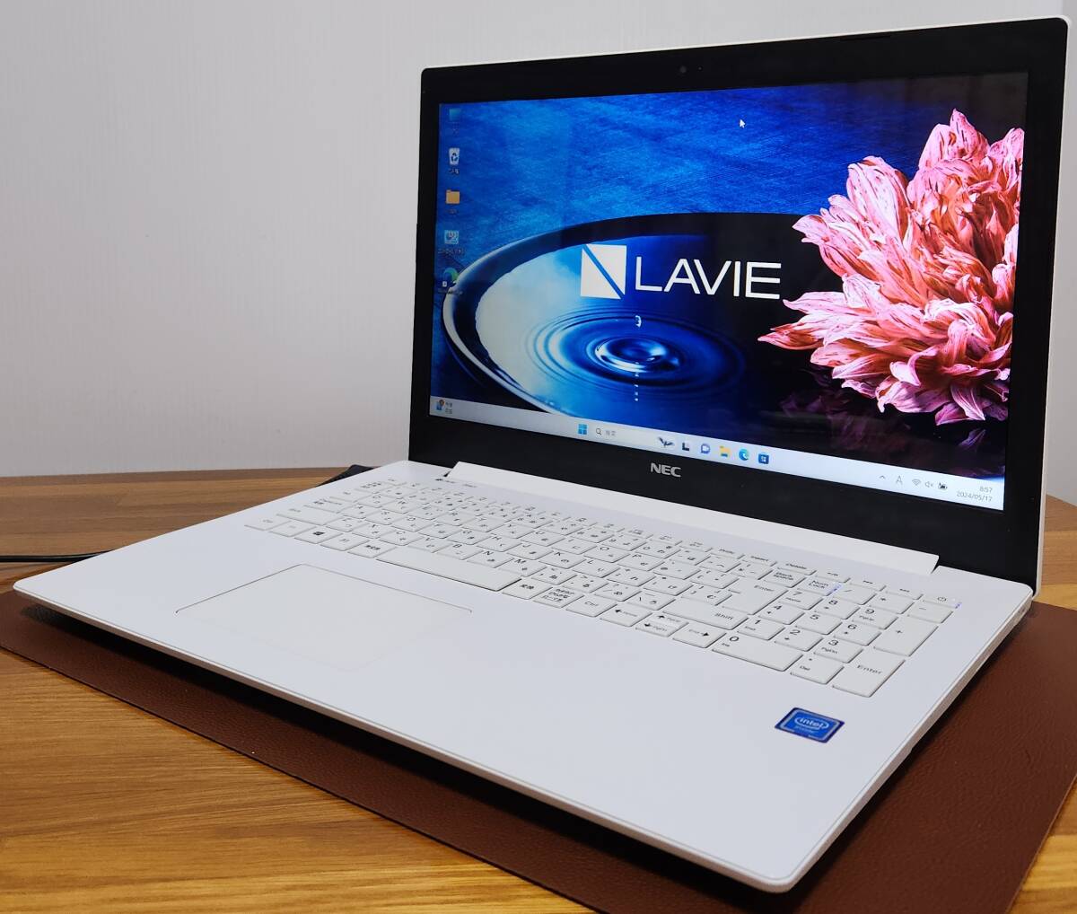 ★☆美品Win11 LAVIE/N4000/4G/SSD/DVD/WLAN/カメラ☆★_画像2