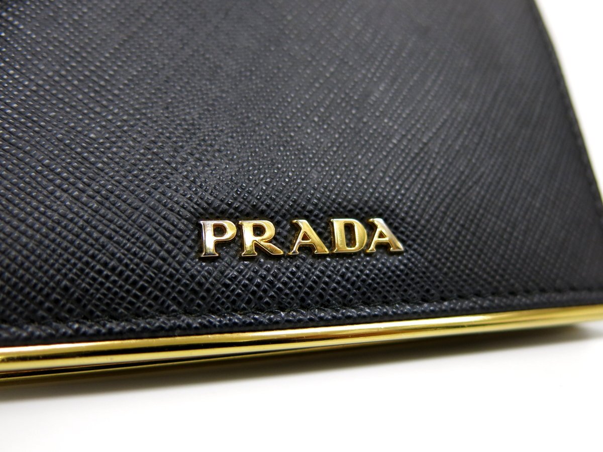 ◆超美品◆PRADA プラダ◆ロゴ金具◆サフィアーノ レザー 本革◆二つ折り 財布◆ブラック ゴールド金具◆イタリア製◆小銭入れあり◆A4998_画像7