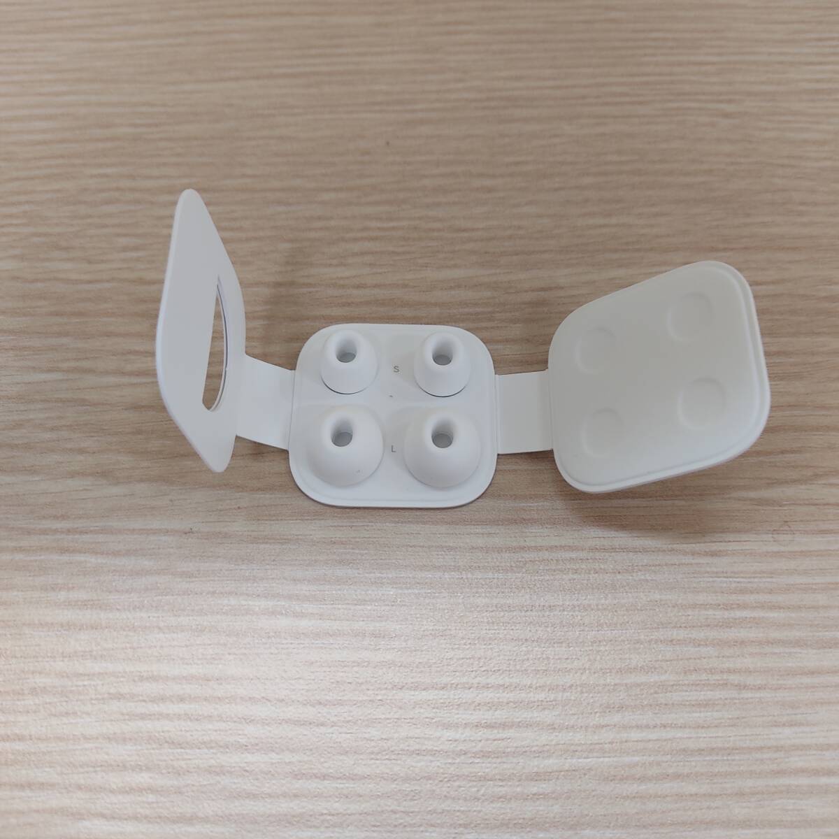 A6771　ジャンク品　Apple アップル Air Pods Pro エアーポッズプロ ワイヤレス イヤホン Bluetooth ブルートゥース A2190 A2083 A2084_画像7