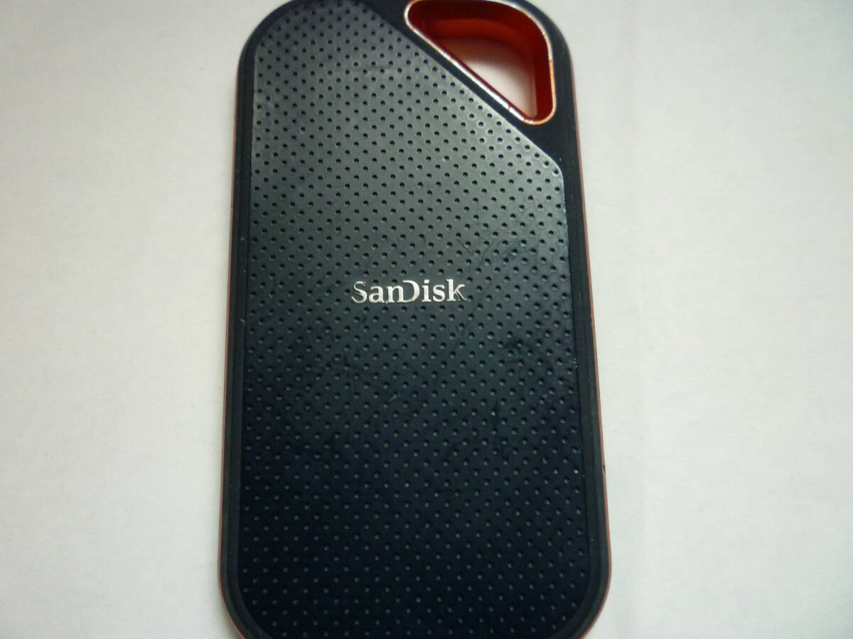 SanDisk SSD1TB QARFEE USB128G3 piece 