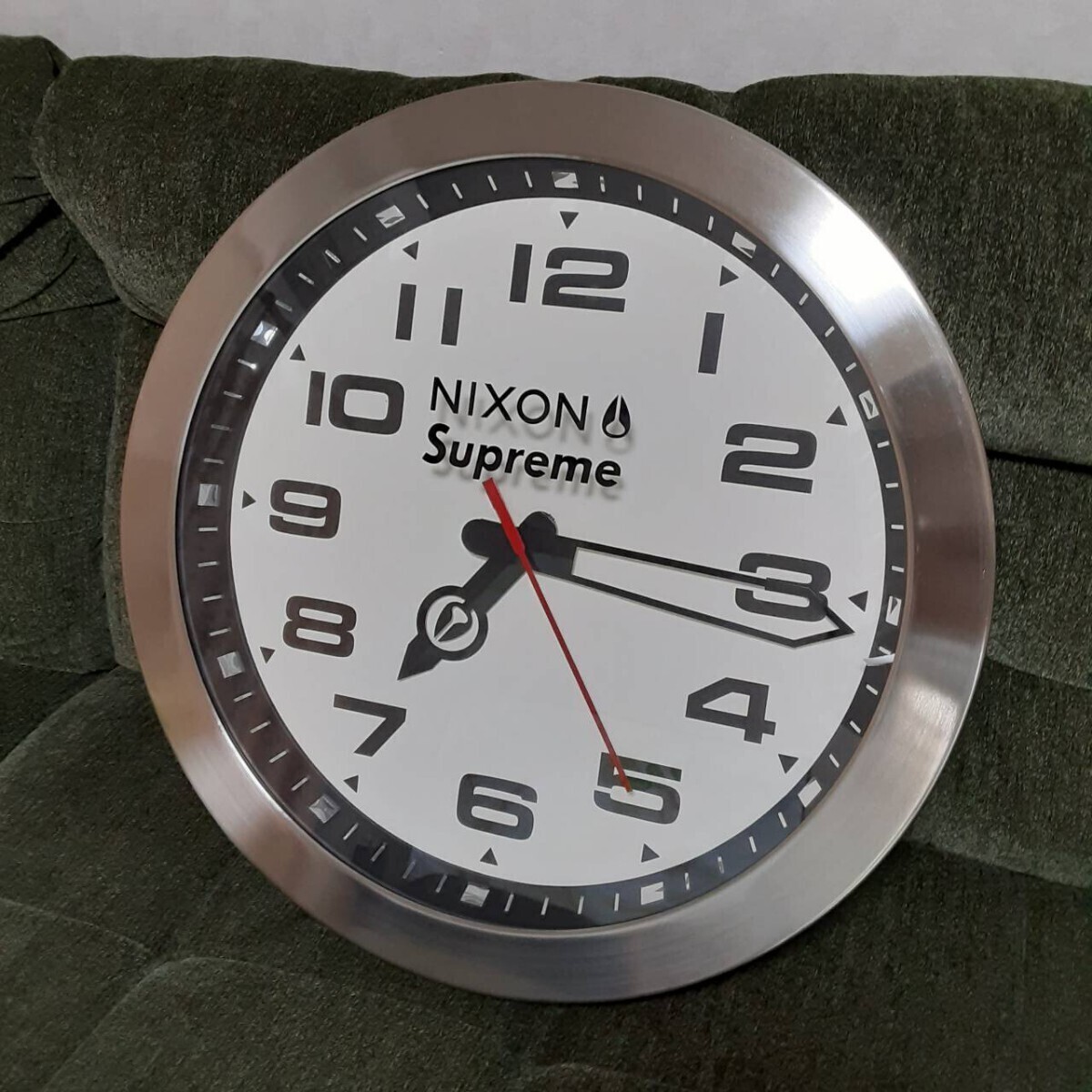 * очень редкий не продается Nixon NIXON стена настенные часы очень большой 61.