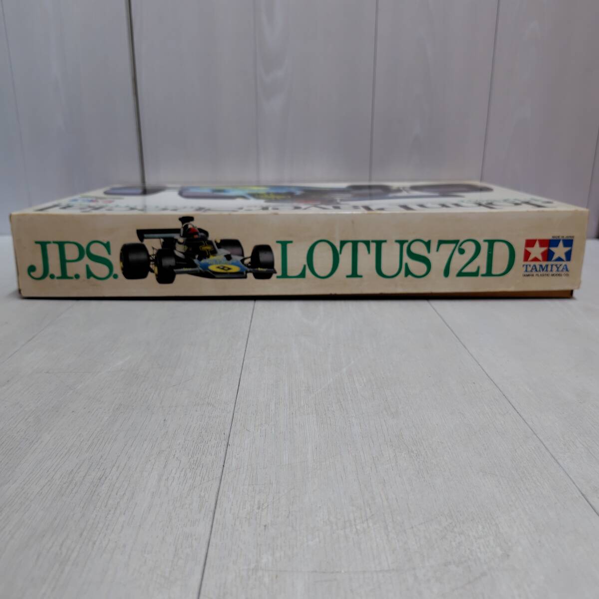 【 送料無料 】 未組立 ◆ TAMIYA J.P.S ロータス 72D 1/12 スケール 12013 タミヤ John Player Special LOTUS ビッグスケール プラモ 模型_画像6